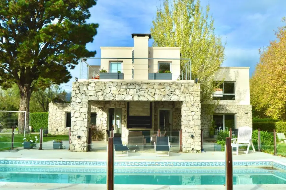 Casa de 8 ambientes en Rumencó, foto 5