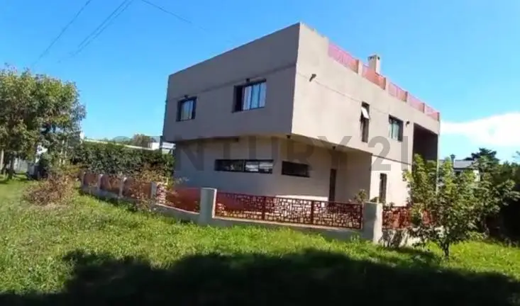 Casa de 5 ambientes en Miramar, foto 2