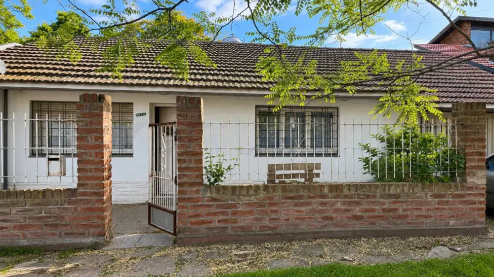 Casa de 7 ambientes en Caisamar y Estrada, foto 2