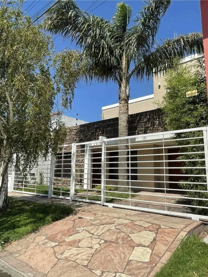 Casa de 6 ambientes en San Carlos, foto 2
