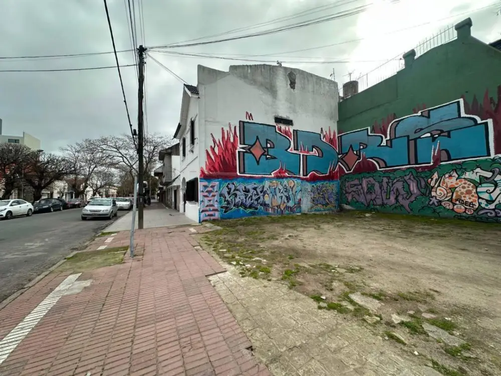 Lote de 135 m² en La Perla, foto 2