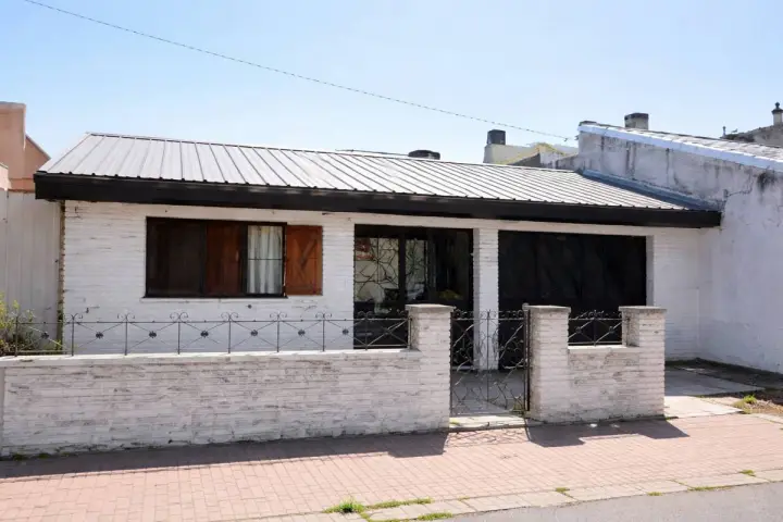 Casa de 3 ambientes en 9 de Julio, foto 1