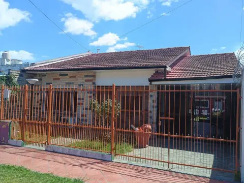 Casa de 3 ambientes en Malvinas Argentinas