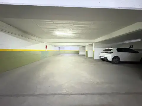 Cochera en Centro