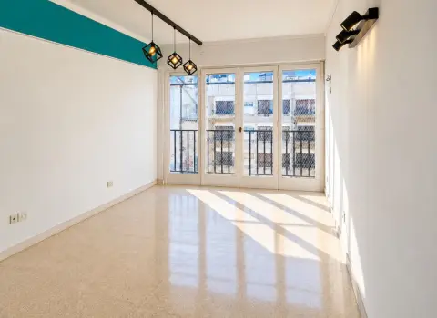 Departamento de 4 ambientes en Centro